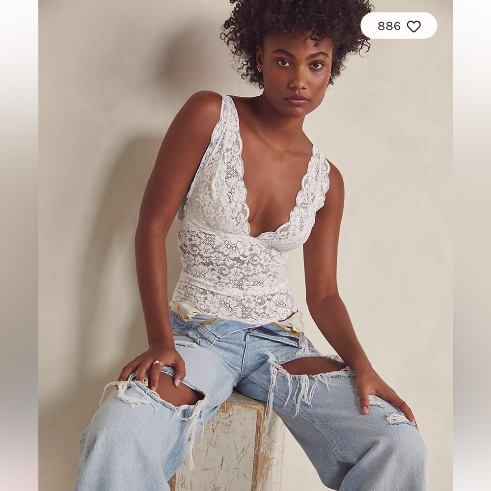2nd Time HAHround Bodysuit, V-Neck Lace Adjustable Straps, Blanc‎ / White NWT